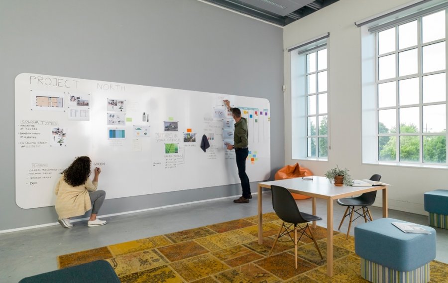 VisuWall design whiteboardvæg - 4 paneler (392x198 cm)