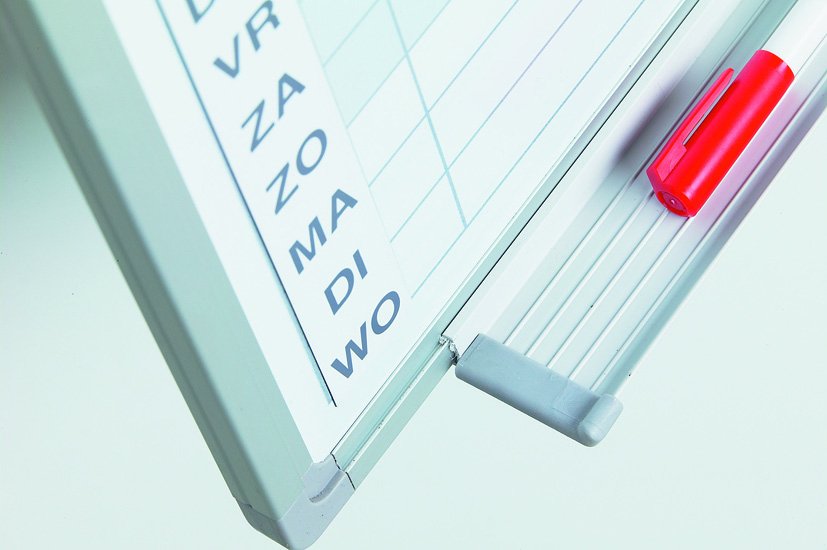 Planlgningstavle - rskalender - 90x120 cm inkl. datostrimler