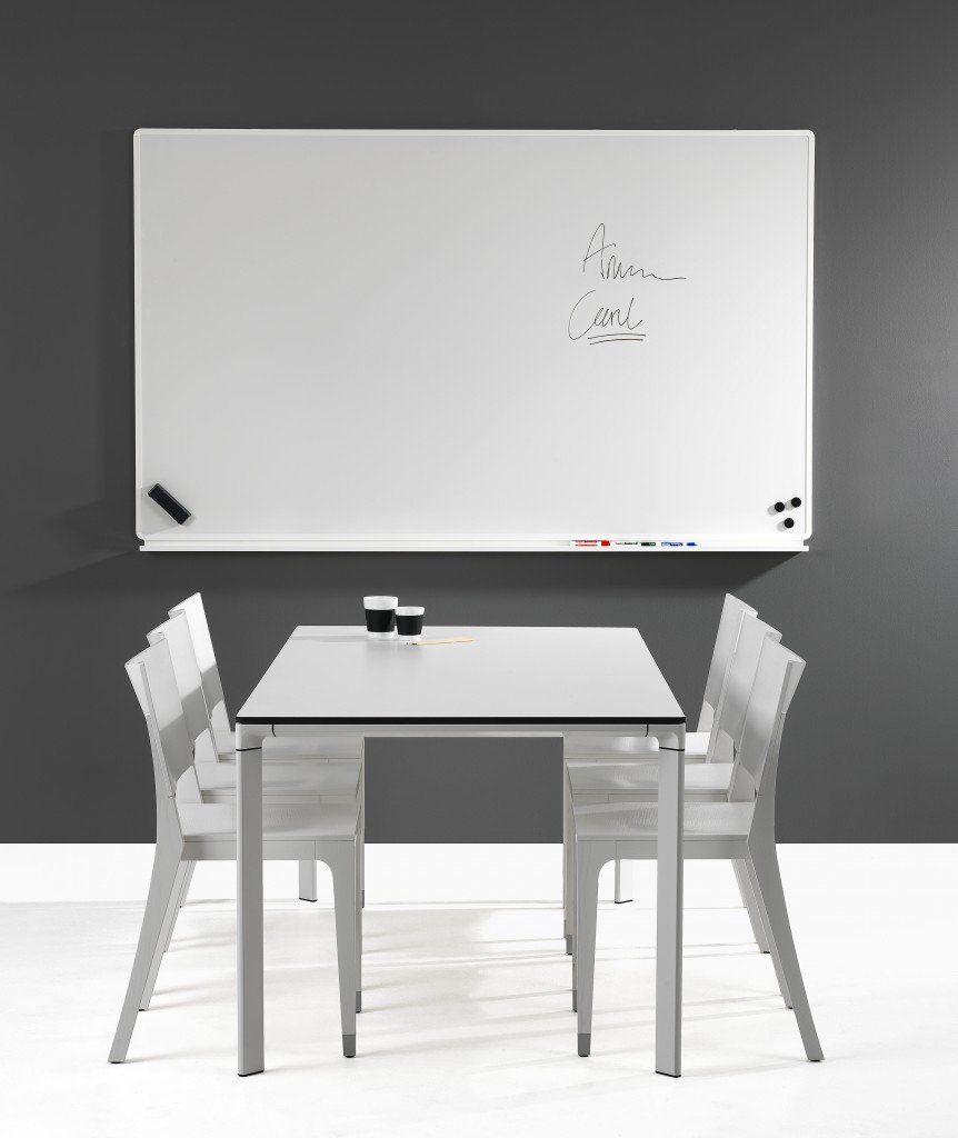 Whiteboard tavle Uniti med alu ramme - 468x318 uden penneholder