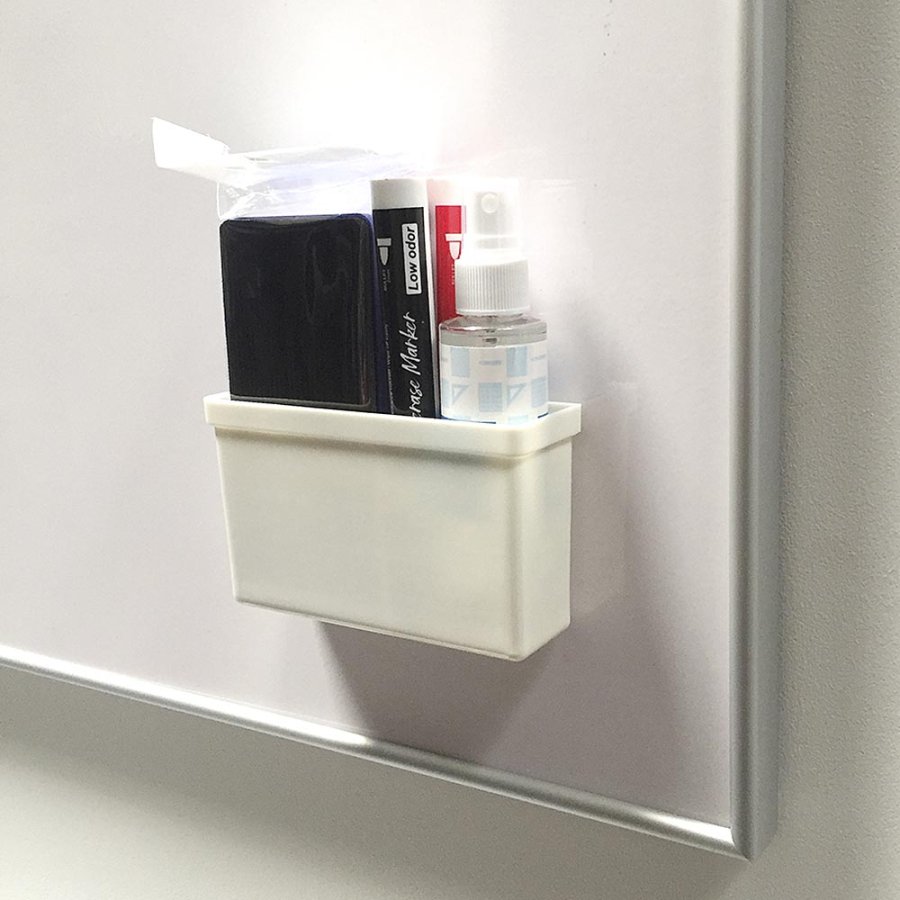 White Board Starter Kit, (indeholder Holder, r&oslash;d/sort white board marker, cleaner svamp og spray)