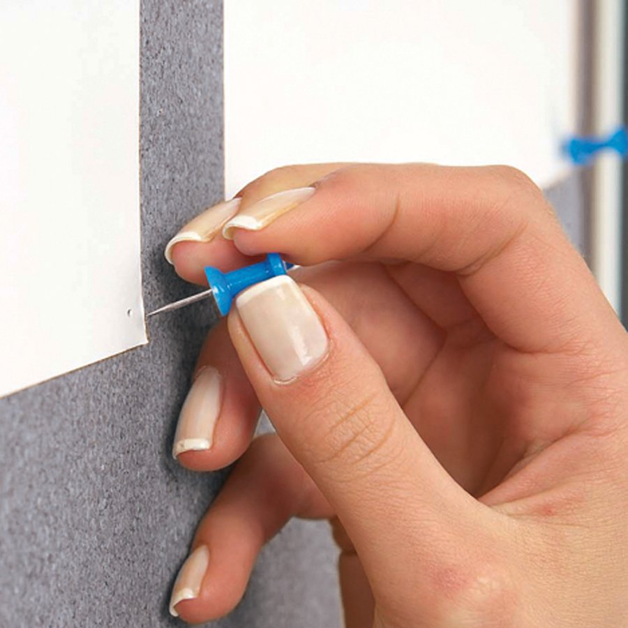 Udh&aelig;ngsskab/infoboks med l&aring;s og filt-bagplade, s&oslash;lv - 12xA4