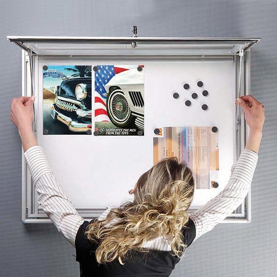 INFOBOX magnetic m/l&aring;s 9xA4